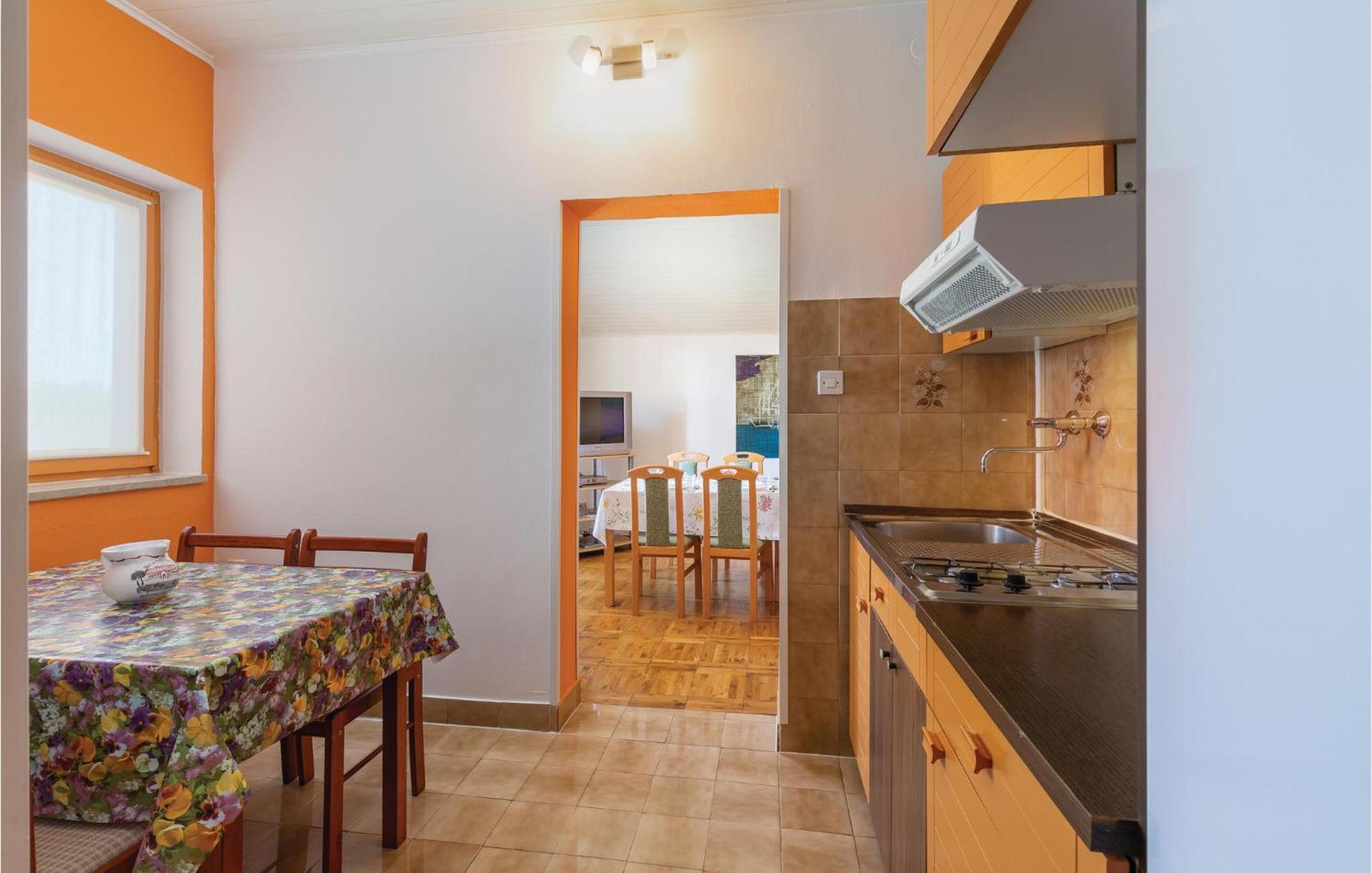 Cozy Apartment In Tar With House Sea View Тар Экстерьер фото