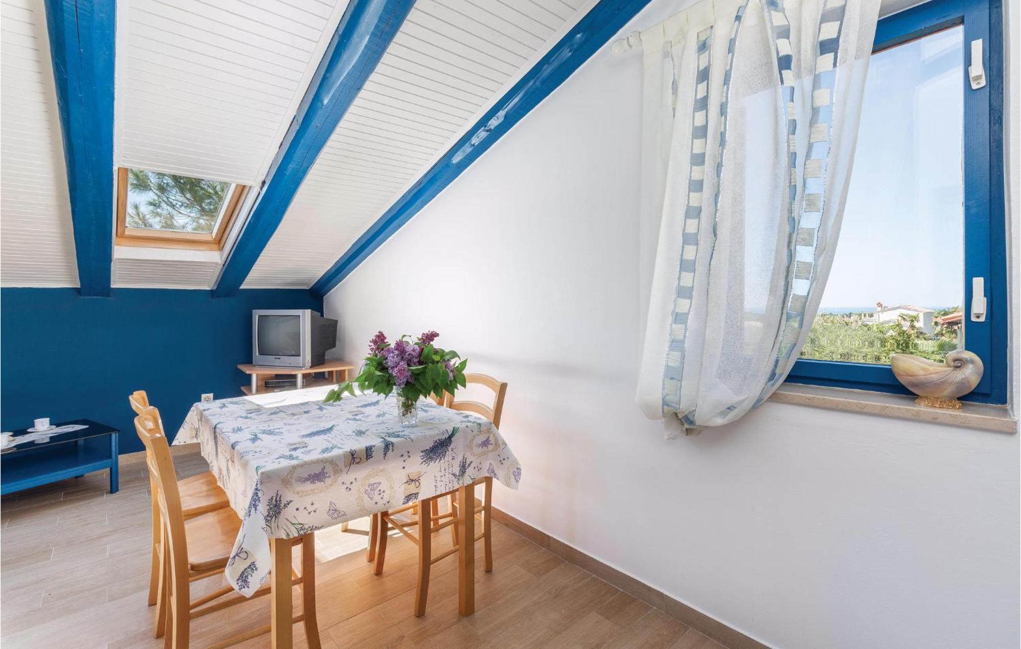Cozy Apartment In Tar With House Sea View Тар Экстерьер фото