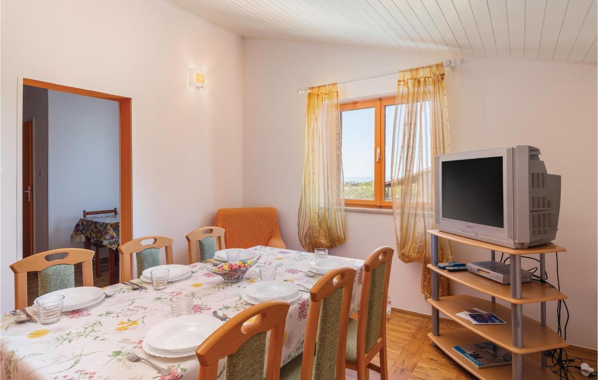 Cozy Apartment In Tar With House Sea View Тар Экстерьер фото